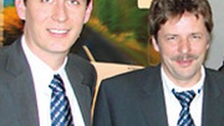 Erfolgreiches Team: (von li.) Carlo Jesse und EGA-Vorstand Wolfram Lambeck (Archiv: Vogel Business Media)