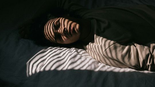 The link between pollution and coughing persisted in the data, even when pollution levels were below the WHO’s recommended safe daily exposure limit.(Source:  free licensed / Unsplash)