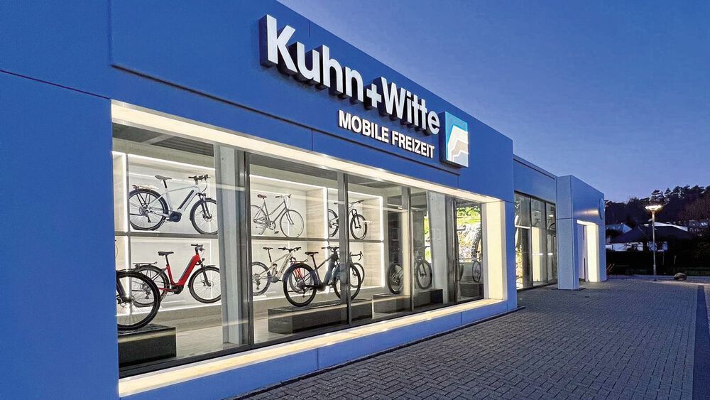 Elegantes Kuhn Und Witte Bild