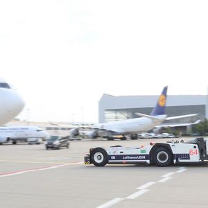 Bis zu 30 km/h schafft der batterieelektrischen Phönix.(Bild:  sp-x/Benjamin Bessinger)