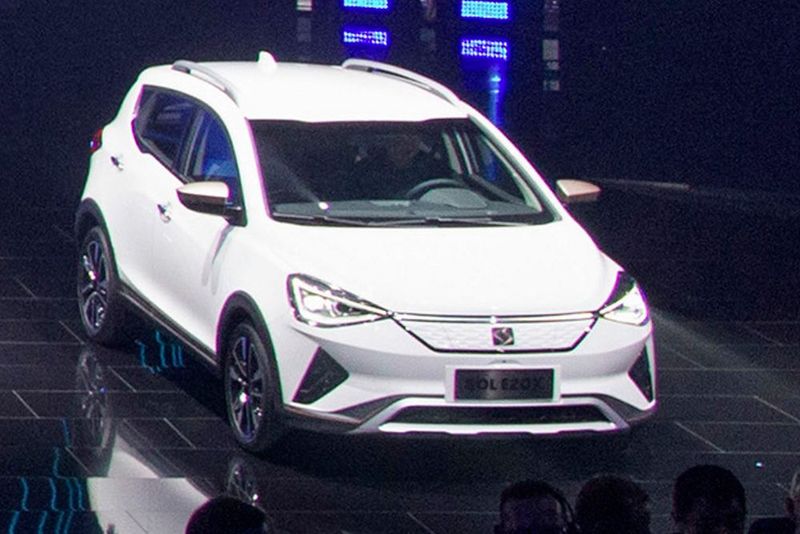 VW hat zusammen mit JAC die neue Elektromarke „Sol“ gegründet. Das erste Modell E20X wurde auf der Auto China in Peking vorgestellt. (Bild: VW)