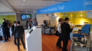 Im Merck-Millipore-Trucks geht es um Biosicherheit in vielen Facetten.  (Bild: M.Platthaus/LaborPraxis)