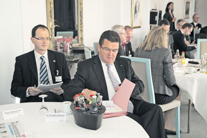 Bayern-CIO Franz Josef Pschierer (r.) und Ministerialrat Dr. Christoph Habammer, Leiter der Stabstelle eGovernment und stellvertretender CIO (Archiv: Vogel Business Media)