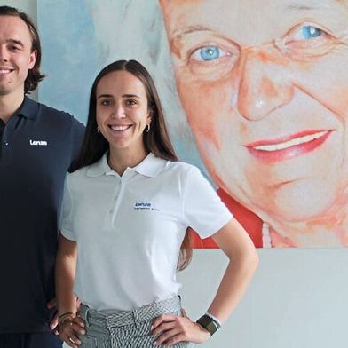 Mit Dr. Moritz Belling und Lena Günther ist die vierte Generation des Familienunternehmens Lenze erstmals wieder in operativer Verantwortung. (Bild: Lenze)