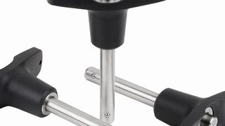 Diese Kugelsperrbolzen bieten die Heinrich Kipp Werke jetzt an, wie es heißt. Sie seien einfach zu bedienen und verbänden oder fixierten Bauteile und Werkstücke auch bei Vibrationsbelastung sicher. (Kipp)