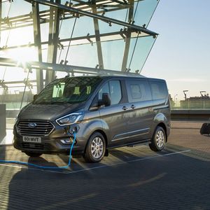 (Ford)