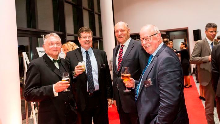 v.l.n.r: Gerd Kucera (Vogel Business Media), Siegfried Weigert (ibw-oberhaching), Dirk Müller (FlowCAD), Wolfgang Heinz-Fischer (TQ) (Fotograf/Copyright: Stefan Bausewein/Vogel Business Media)