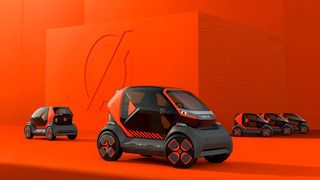 Im Twizy-Nachfolger finden zwei Personen hintereinander Platz.  (Bild: Renault)