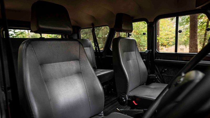 Bei dem nur 4,10 Meter kurzen E-Offroader handelt es sich um einen vollwertigen Fünfsitzer. (Bild: MWM)