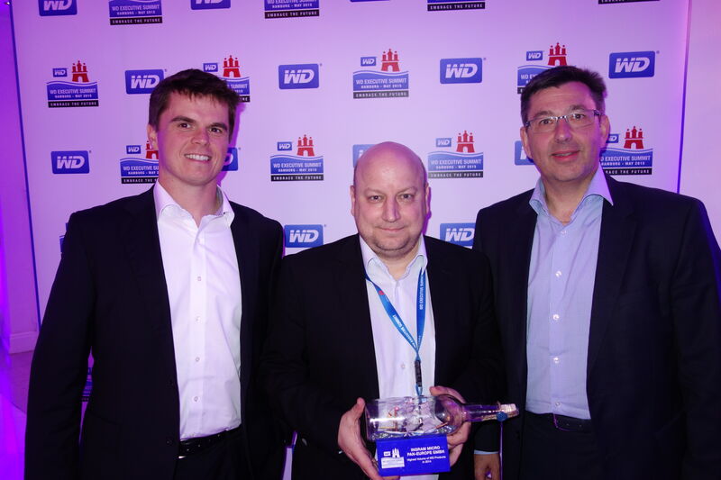 Das Ingram Micro Pan-Europe Team gewann in der Kategorie Highest Volume of WD products in 2014 (IT-BUSINESS)
