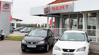 Das Seat-Autohaus Früchtl in Pfatter bei Regensburg kommt als Mobilitätsdienstleister seiner Kunden auf Platz acht des Vertriebs Awards 2016. (Grimm)