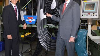 Reinhold Mühlbeyer, Vorsitzender der Geschäftsführung; Konrad Ummen, Geschäftsführer; v.l.n.r. (Foto: Optibelt)