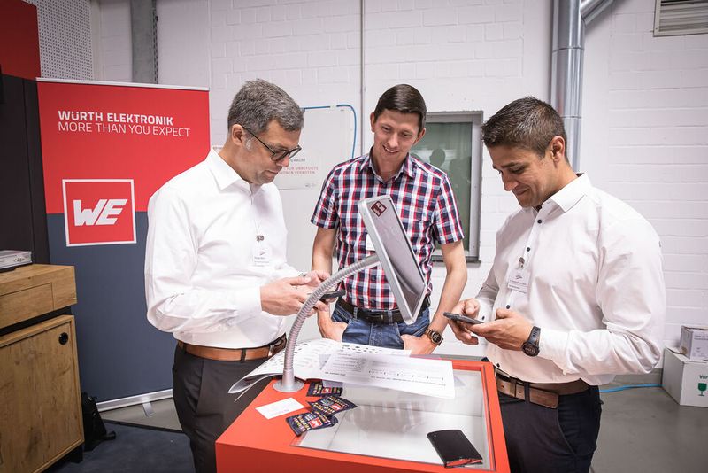 Steckverbinderkongress 2023 Tag 2: Kongress mit Trendthemen von PCF über DC-Steckverbinder, Hybridsteckverbinder, Qualifizierung, Single Pair Ethernet, Hands-on Workshops bis zu 3D-Druck und Konfektionierung. (Bild: Stefan Bausewein)