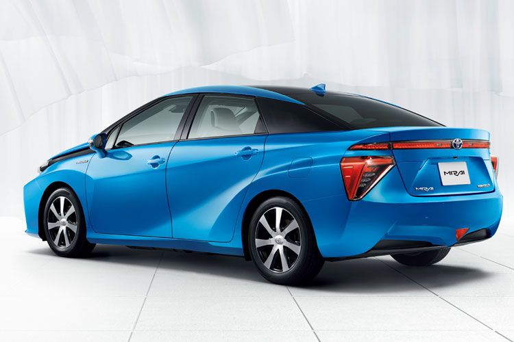 Die ersten Fahrzeuge in Europa sind wie geplant zum Herbst 2015 ausgeliefert worden.  (Foto: Toyota)