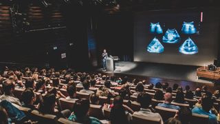 Digitale Transformation an Hochschulen: Der Umgang mit Generativer KI für Gelehrte gehört zum Standard; zeigt Chancen aber auch Regulierungslücken.  (©kasto – stock.adobe.com)