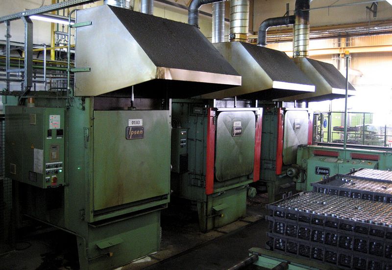 Mit Erdgas befeuerte Ofenanlagen zählen zu den wichtigsten Produktionsmitteln der Hanomag-Lohnhärtereibetriebe. (Bild: Hanomag)