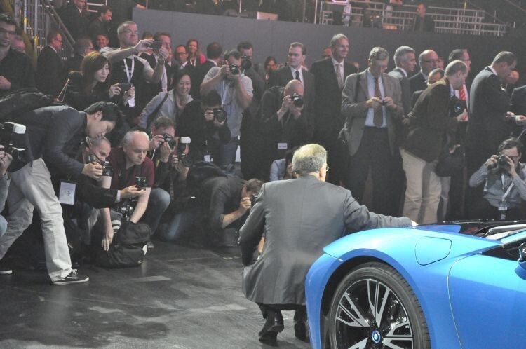 Dem i8 galt auch das größte Medieninteresse. (Foto: Richter)