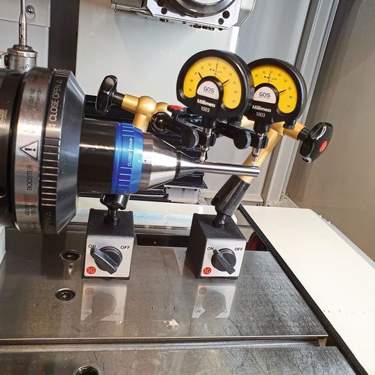 Hochflexibel anwendbar ist das besondere Präzisionsspannfutter „µGrind booster“ von GDS. Bei der Linner Group hat sich das System nun in der Praxis bewährt...(Bild:  Linner Group)
