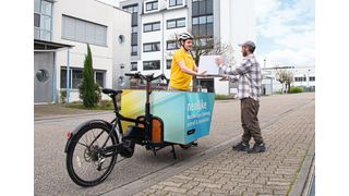 Abb.1: In Heidelberg liefert der ortsansässige Laborhändler Neolab seine Produkte nachhaltig per Lastenrad. (Bild: Neolab)