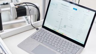 Die Parametrierung und Inbetriebnahme des Integrierten Motors ST NEMA24 von item Industrietechnik erfolgen komfortabel mit der Software item MotionSoftStepper  (Bild: item)