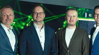 V.l.n.r: Andreas Schoberleitner, CFO KEBA Group AG; Franziskos Kyriakopoulos, Gründer und ehem. CEO 7LYTIX; Sulejman Ganibegovic, Vice President Digital Business KEBA Group AG; Christoph Knogler, CEO KEBA Group AG (Bild: GregorHartl.at)