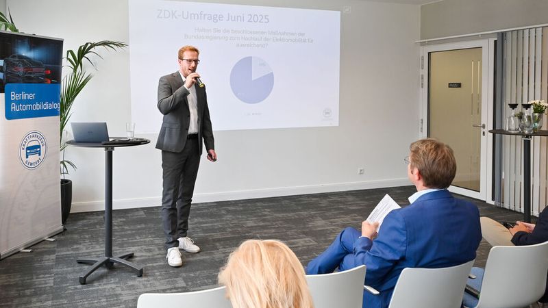 ZDK-Referent Carsten Bieler stellte das Positonspapier des ZDK vor.  (Bild: Bildschön)