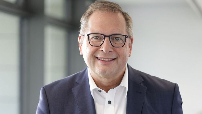  Prof. Dr. Karl Broich, Präsident des Bundesinstituts für Arzneimittel und Medizinprodukte (BfArM).(Bild:  © BfArM/Jörn Wolter)