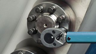 Superbolt Spannelemente mit Vielfachschrauben können mit einfachem Handwerkzeugs angezogen und gelöst werden. (Bild: Nord-Lock)