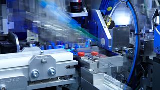 Mikron konnte im ersten Halbjahr 2013 den Umsatz und Ertrag steigern. Vor allem das Segment Automation trug zu dieser Entwicklung bei. (Bild: Mikron)