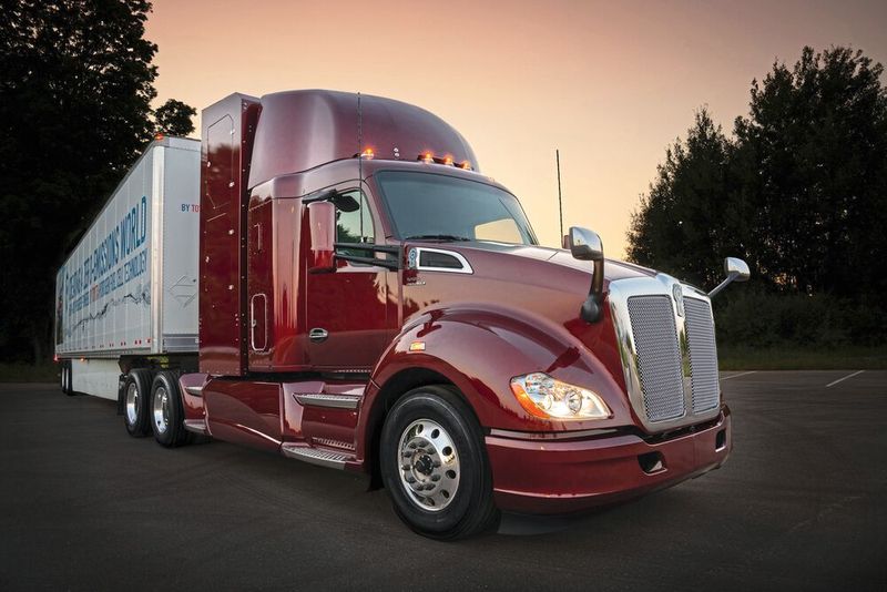 Die „Alpha“-Version des über 670 PS und fast 1.800 Newtonmeter starken Trucks legte dabei mehr als 16.000 Kilometer zurück. (Bild: Toyota)