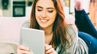 Der Faktor Usability auf Karriere-Seiten sollte nicht unterschätzt werden. Eine hohe Benutzerfreundlichkeit hebt Sie von anderen Unternehmen mit Standard-Stellenausschreibungen ab. (©filadendron/Getty Images)