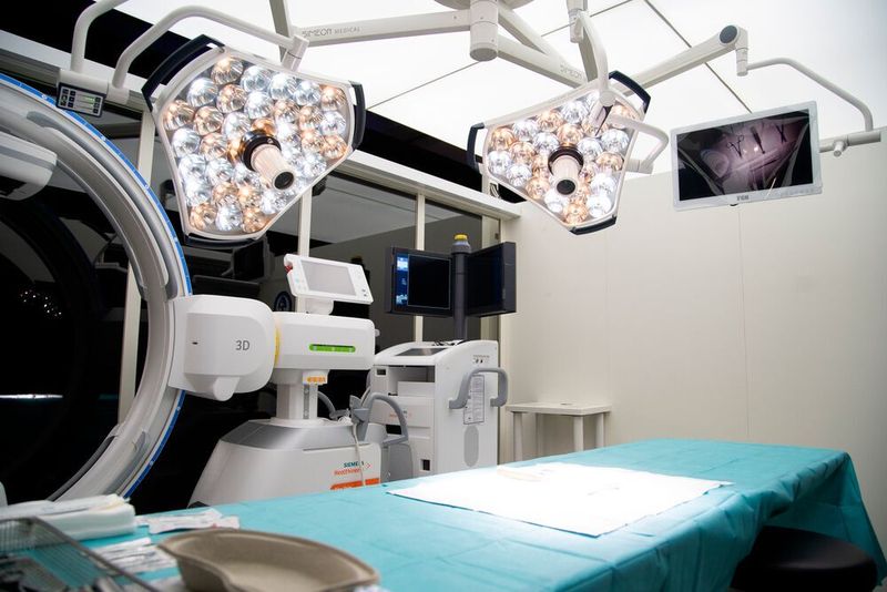 Dank des HD-Kamerasystems von Simeon kann das Geschehen in „The Shard“ in Echtzeit auf Bildschirmen oder im Internet gestreamt werden.  (Simeon Medical)