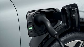 Der Anteil von E-Autos sollte bis 2030 weltweit auf 40 Prozent steigen. (Bild: BMW)