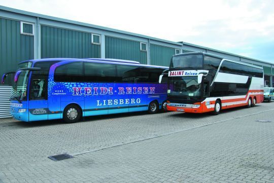 Bus sei Dank: Die modernen Reisemittel lasten die Werkstatt gut aus und sind eine solide Ertragssäule bei Bauer. (kfz-betrieb)