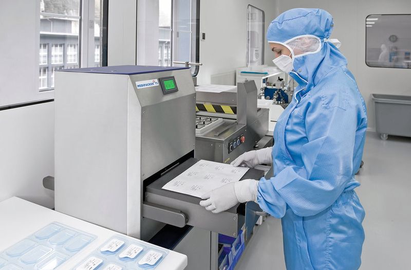 Eigener Maschinenbau: Auch die Heisssiegel-Maschinen zum Verschliessen der Blister-Verpackungen werden bei Medipack mit Hilfe von Solid Edge inhouse konstruiert. (Siemens)