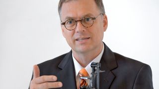 Portrait_Alexander_Schmidt_578_16x9w1920.jpg (Linde Material Handling GmbH)