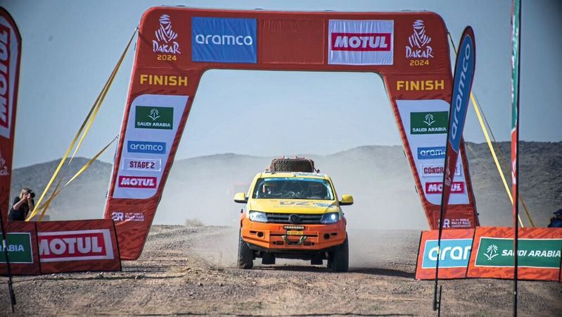 Geschafft: Der wasserstoffgetriebene Pick-up erreicht das Ziel. (Bild:  Voss)