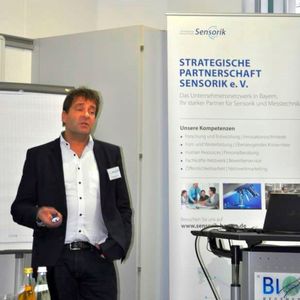 Aus den Fehlern anderer im Umgang mit IT und Datenschutz zu lernen, das ermöglichte der Vortrag von Michael Krammel, der als Geschäftsführer der Koramis kleine und mittelständische Unternehmen bei der IT-Sicherheit berät.