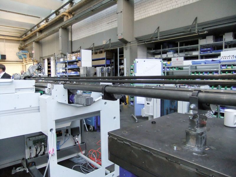 Die 4 m langen Wellen werden einbaufertig in der gewünschten Länge geliefert. (Bild: Dr. Erich Tretter)