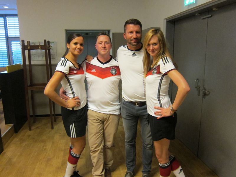 Das fantastische TAROX-Marketingteam (v. l.): Lisa Schlösser, Stefan Schmitt, Thorsten Flügel und Karina Surmann (Bild: IT-BUSINESS)