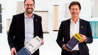 Hengst Filtration übernimmt Industriefilter-Sparte von Bosch Rexroth! Von links: Christopher Heine, CEO von Hengst, und Volker Plücker, dort Group Vice President Filtration for Industry & Environment. (Hengst Filtration)