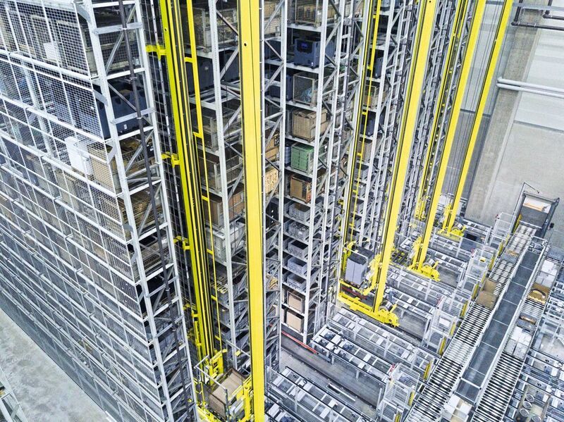 Das fünfgassige HRL im neuen MVZ der Maschinenfabrik Reinhausen bietet 8700 Stellplätze für Europaletten und Palettenboxen. (PSB Intralogistics)