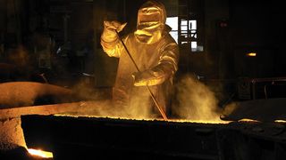 Durch die ORC-Anlage kann die Abwärme des Rauchgases der Heißwindkupolofenanlage für Strom und Heizwärme genutzt werden.  (Bild: Franken Guss)