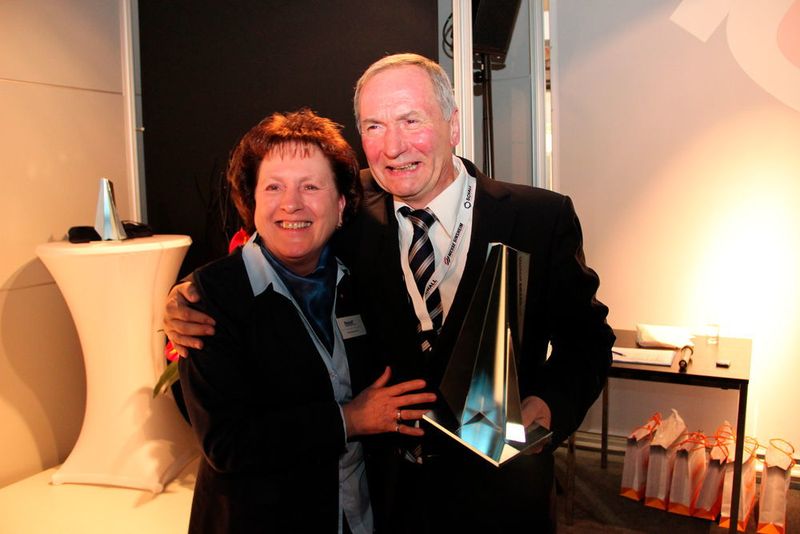 Die Blechexpo 2015 sah unseren Blechnet-König Dietmar Kuhn bei seiner letzten Aktion, bevor er in den wohlverdienten Ruhestand ging -- bye, bye Mr. Blechnet... (Finus)
