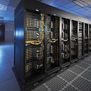 Rechenzentrum des Lawrence Livermore National Laboratory: AMD unterstütz den Supercomputing-Cluster mit neusten Grafikbeschleunigern, die die Peak-Rechenleistung des Systems fast verdoppeln.