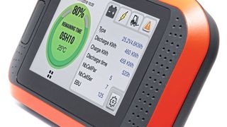 Die Echtzeitinformationen von „Truck iQ“ helfen dem Fahrer, Fehlbedienungen vorzubeugen und seinen eigenen Beitrag zu Energieeffizienz und Produktivitätssteigerung zu leisten. (Enersys)