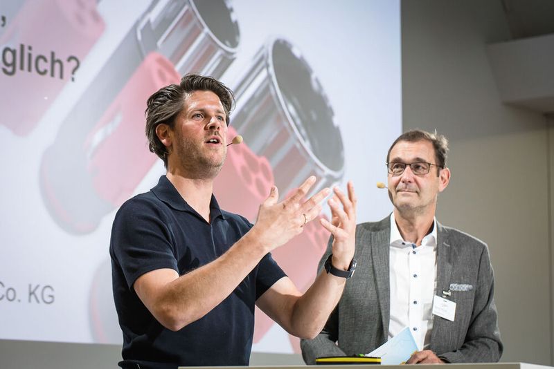 Steckverbinderkongress 2023 Tag 2: Kongress mit Trendthemen von PCF über DC-Steckverbinder, Hybridsteckverbinder, Qualifizierung, Single Pair Ethernet, Hands-on Workshops bis zu 3D-Druck und Konfektionierung. (Bild: Stefan Bausewein)