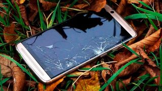 Auch Smartphones enthalten Seltene Erden – ist es kaputt gehen die wertvollen Rohstoffe bislang verloren. (Symbolbild) (Bild: frei lizenziert)