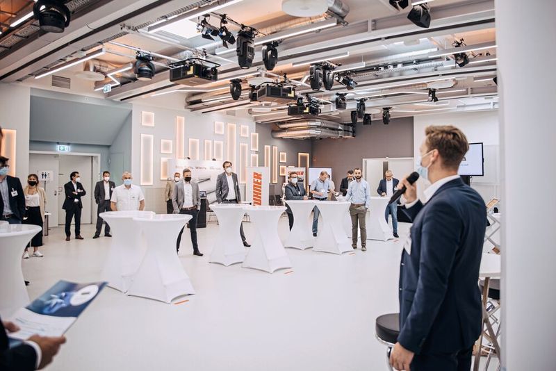 Impressionen der Fachtagung „Mehr Effizienz im Presswerk“ am 15. September 2021 in Würzburg. (Bild: VCG)