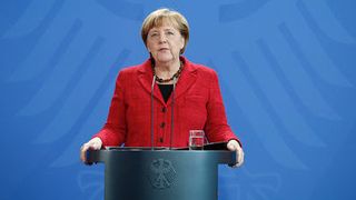 Bundeskanzlerin Angela Merkel: Die deutsche Regierungschefin rückt von dem Ziel ab, das für das Jahr 2020 eine Million Elektrofahrzeuge auf Deutscdfhlands Straßen vorsieht.  (Bild: Bundesregierung/Denzel)